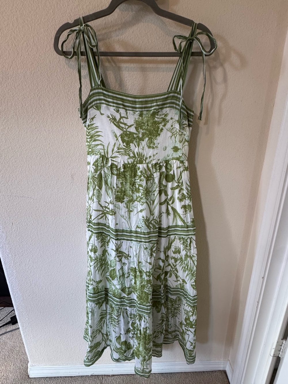 Sweet Wanderer Green and White Floral Tie-Shoulder Midi Dress